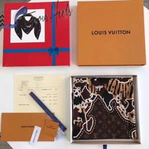 Louis Vuitton Scarf 035